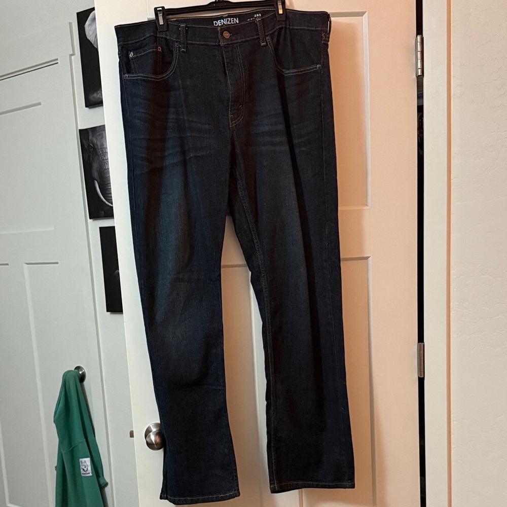 Denizen from Levi's Men's Deep Indigo Straight Jeans